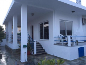 Comfortable home by the sea, near Athens Airport